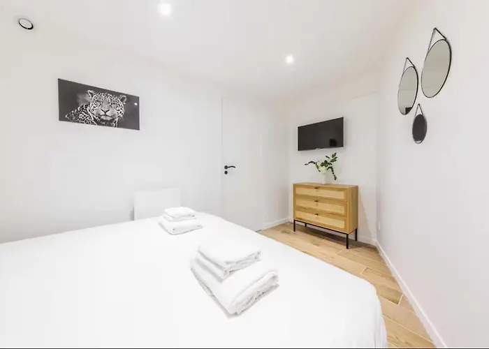 Beautiful Duplex - 2br 6p - Near Montmartre Apartmán *